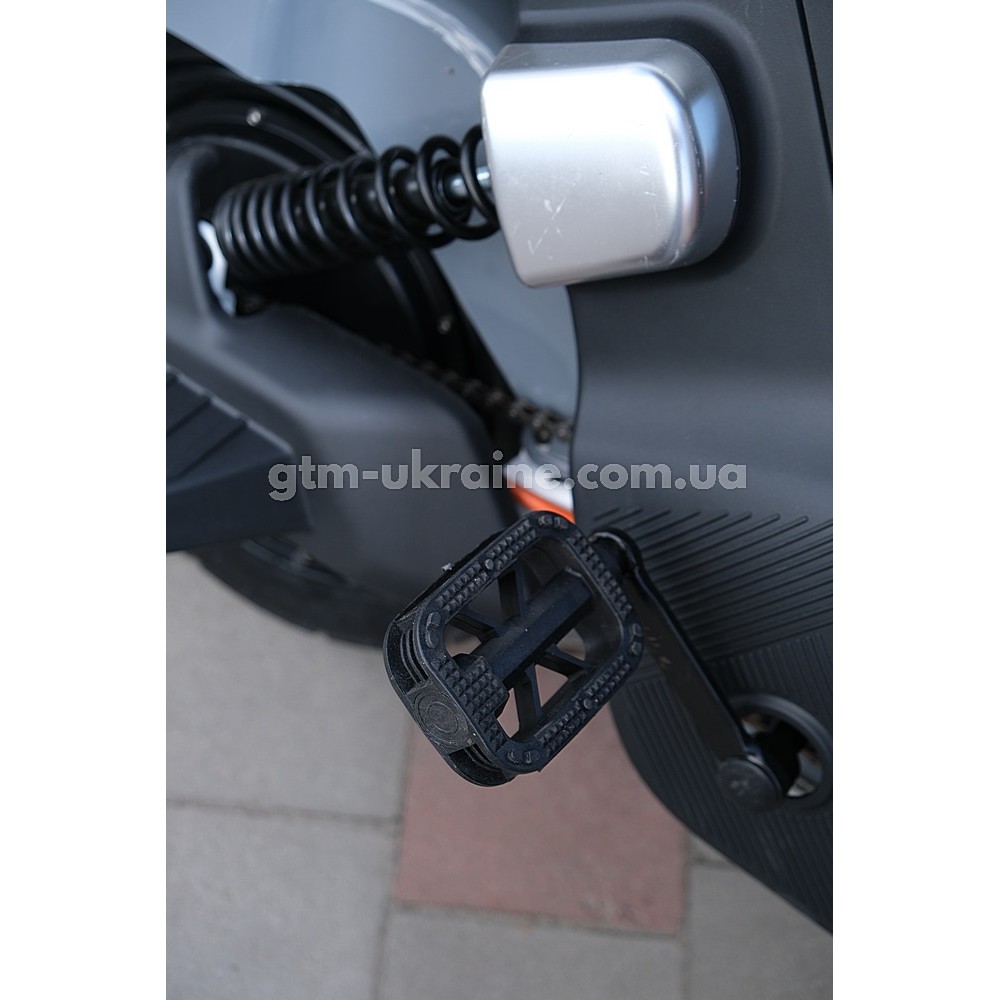 Акумуляторний скутер GTM U-800-D фото 6